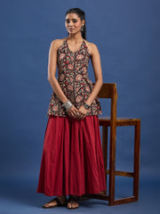 Bagru hand-block printing from Rajasthan, India.Made from 100% breathable pure cotton, this kurti keeps you cool and comfortable all day long—making it an effor…