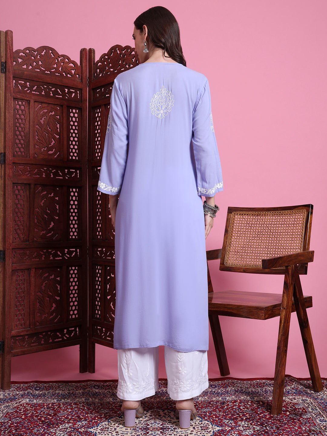 Lucknawi chikankari kurta