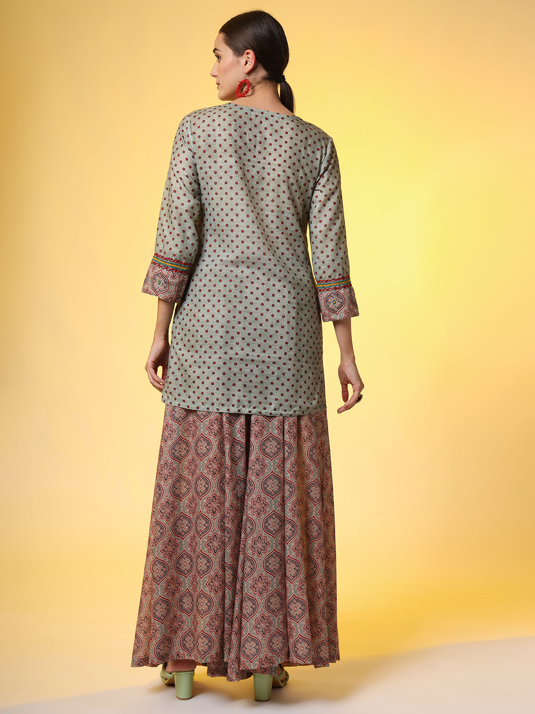 Light Sea Green Hand Embroidery Chikankari Co-Ord Set - Sufiza Lifestyle