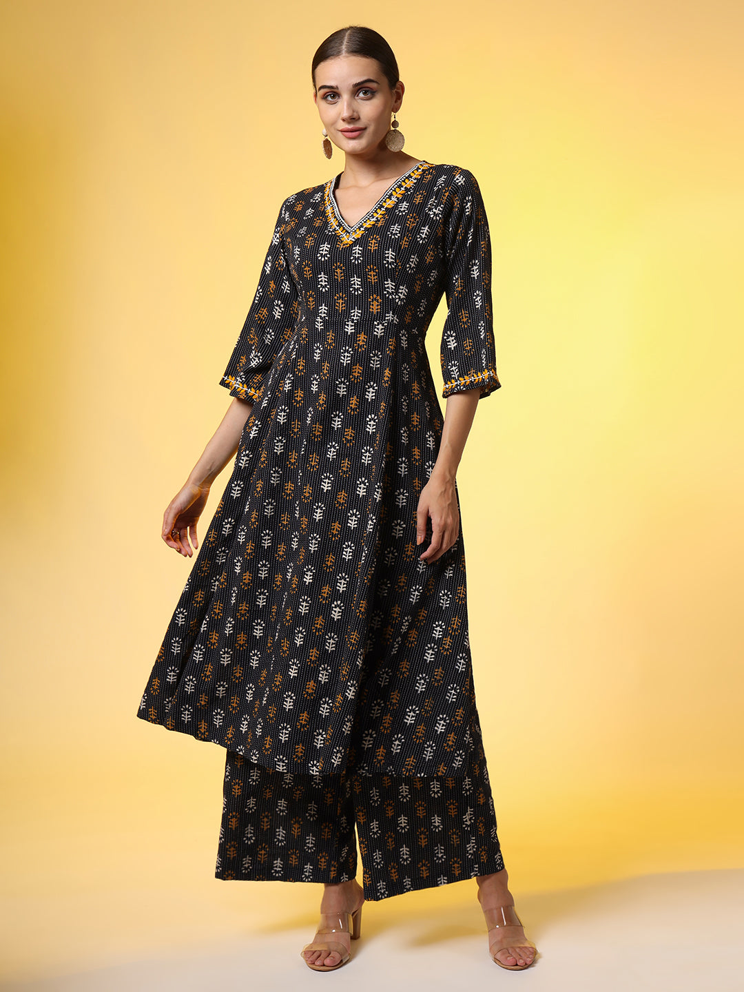 Chikankari Co-Ord Set with Katha and Block Print - Sufiza Lifestyle