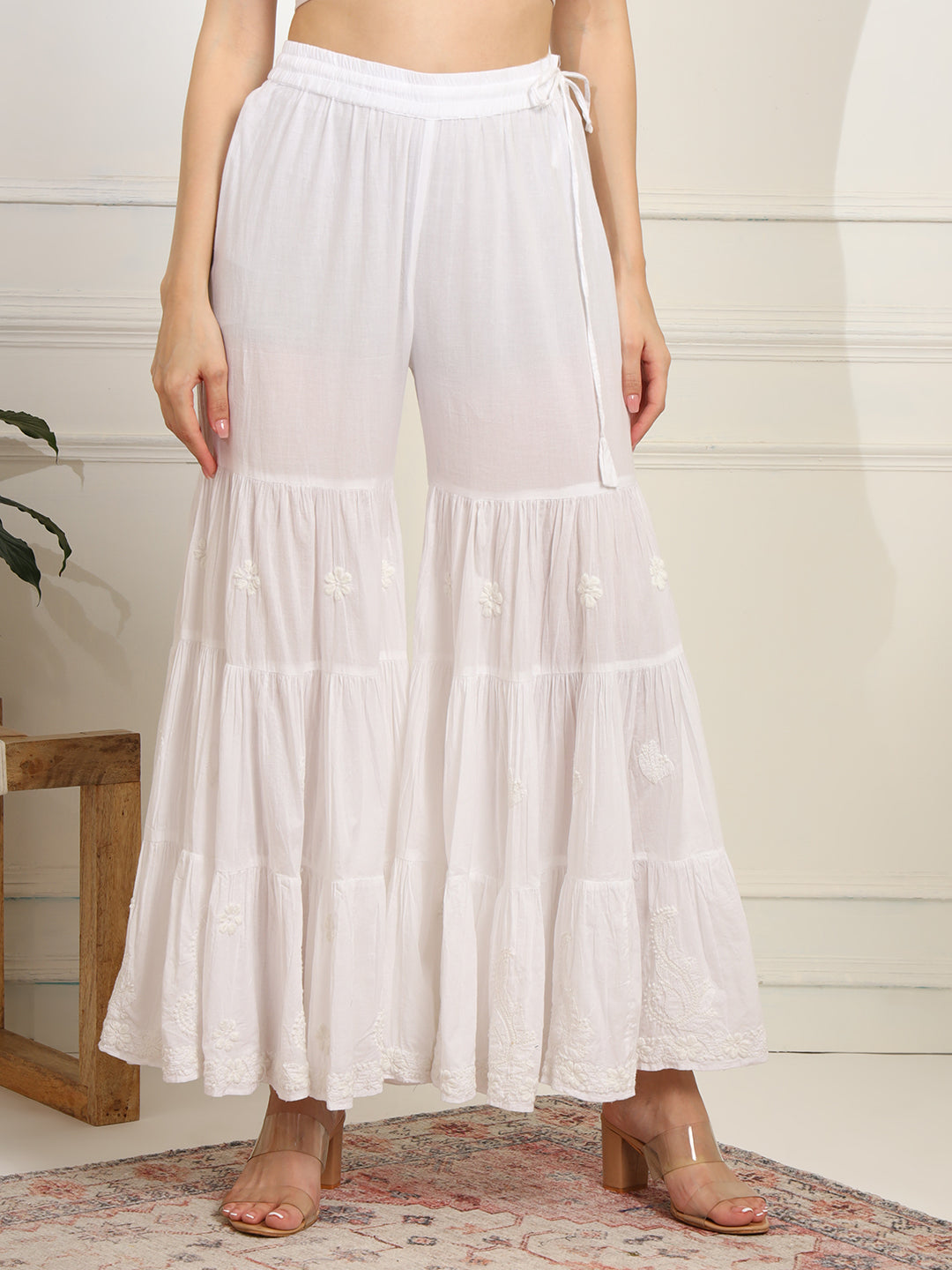 White cotton Kurta with Mehroon Thread Embroidery - Sufiza Lifestyle