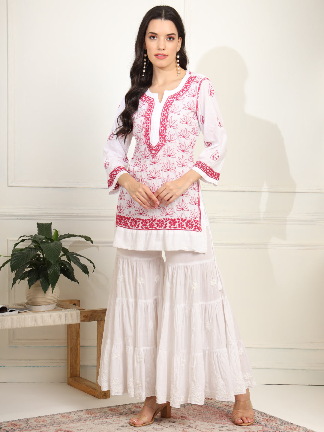 White cotton Kurta with Pink Thread Embroidery - Sufiza Lifestyle