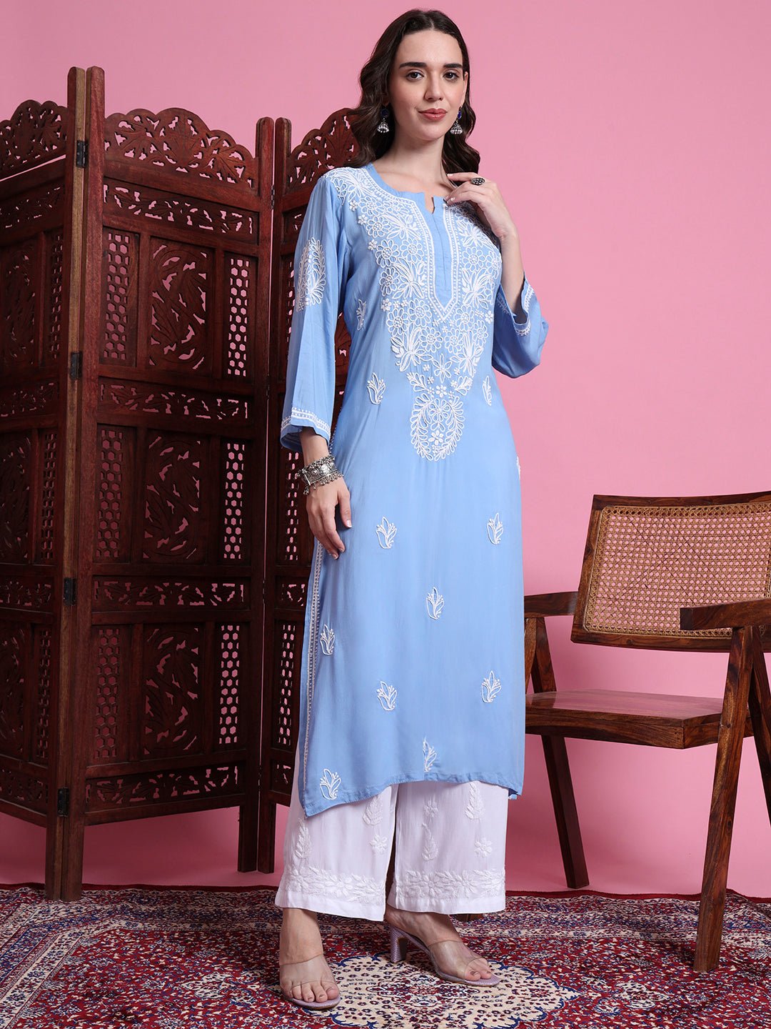 Lucknawi chikankari kurta