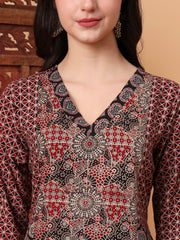 Hand Block Vegetable Print Straight Kurta S2002