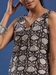 Women Black & White Floral Hand Block Print Pure Cotton Short Kurti- BPKU002