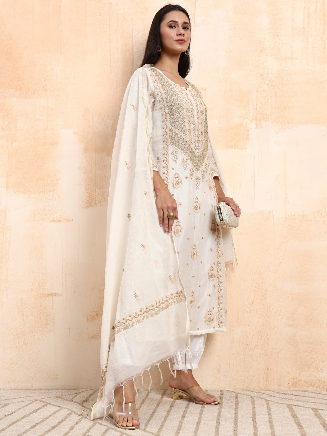 Hand Crafted Mul Chanderi with Zradosi Highlighted Kurta set