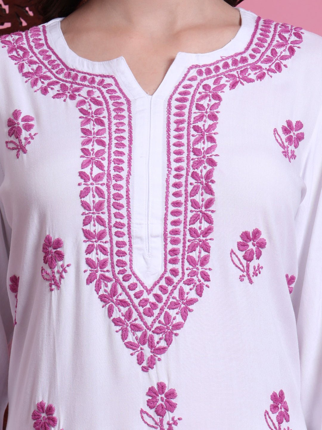 Lucknawi chikankari kurta