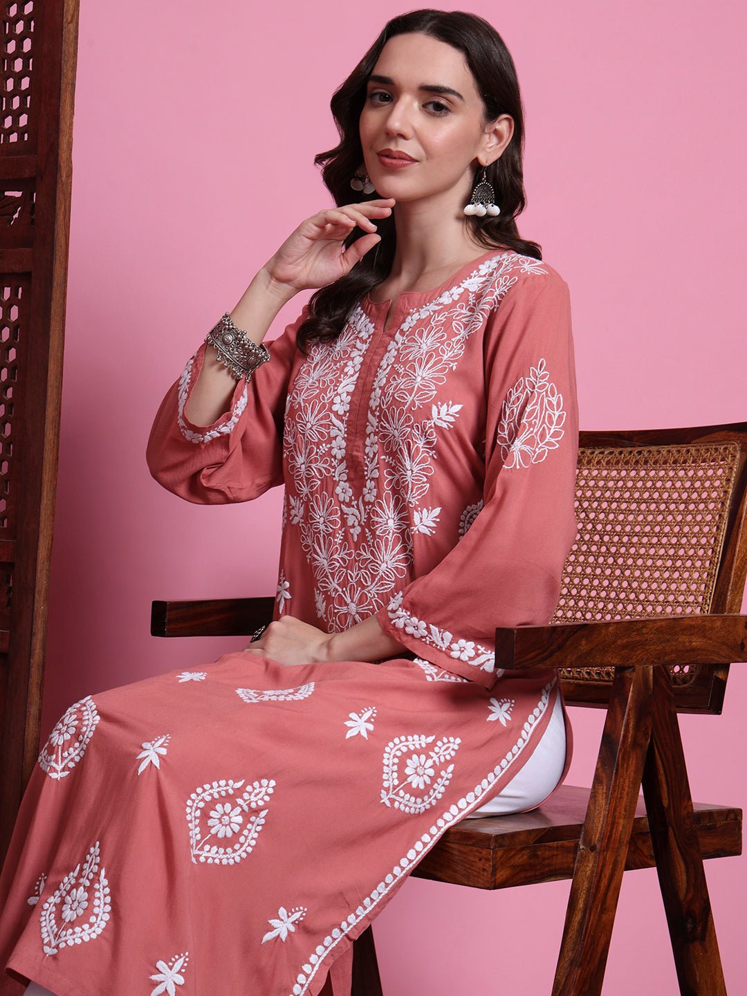 Lucknawi chikankari kurta