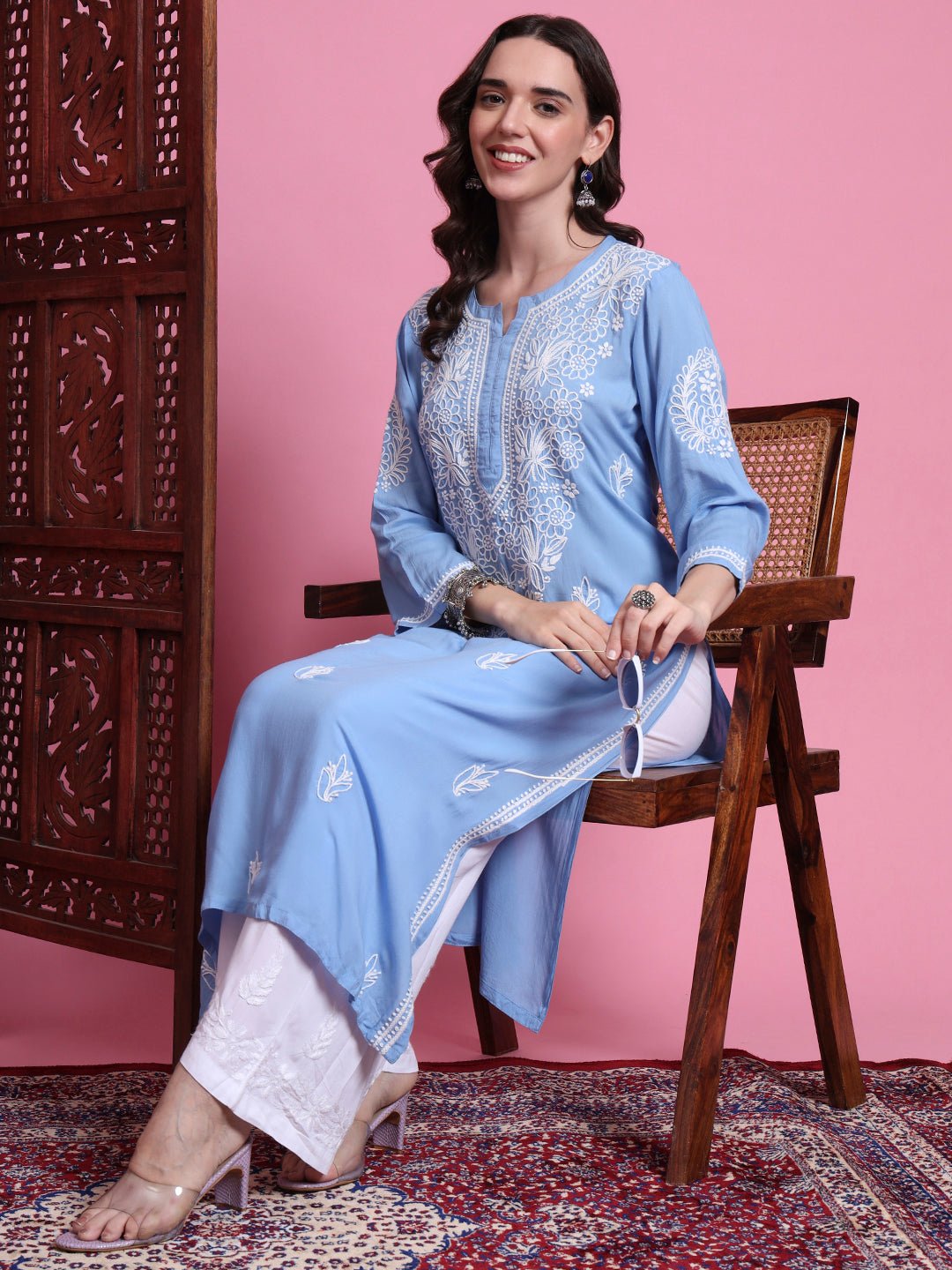 Lucknawi chikankari kurta
